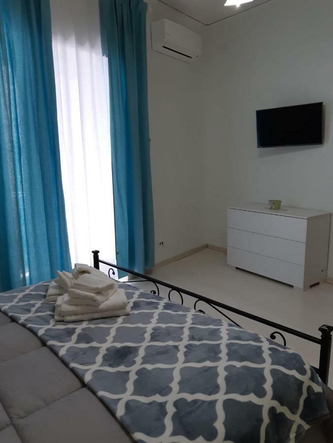Nanas Apartament Neapol Zewnętrze zdjęcie
