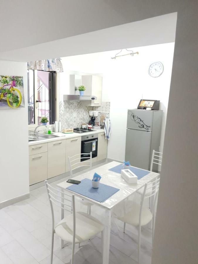 Nanas Apartament Neapol Zewnętrze zdjęcie