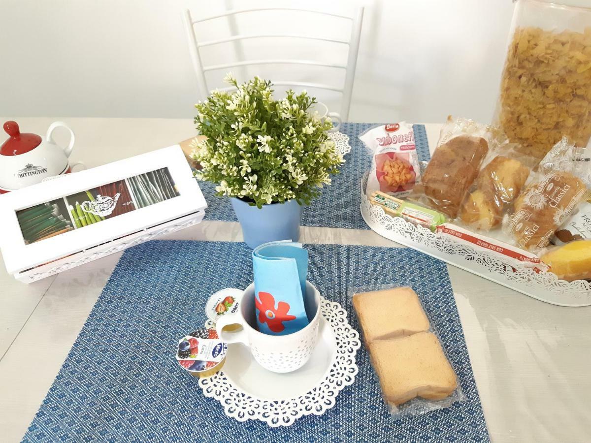 Nanas Apartament Neapol Zewnętrze zdjęcie